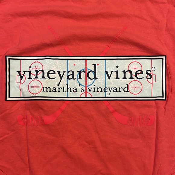 Vineyard vine hockey, three pack, long sleeve T-shirts in a size large - Picture 11 of 16